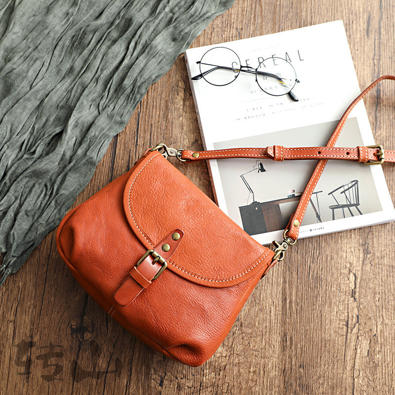 Vintage Handmade Leather Bag – Retro & Timeless Style