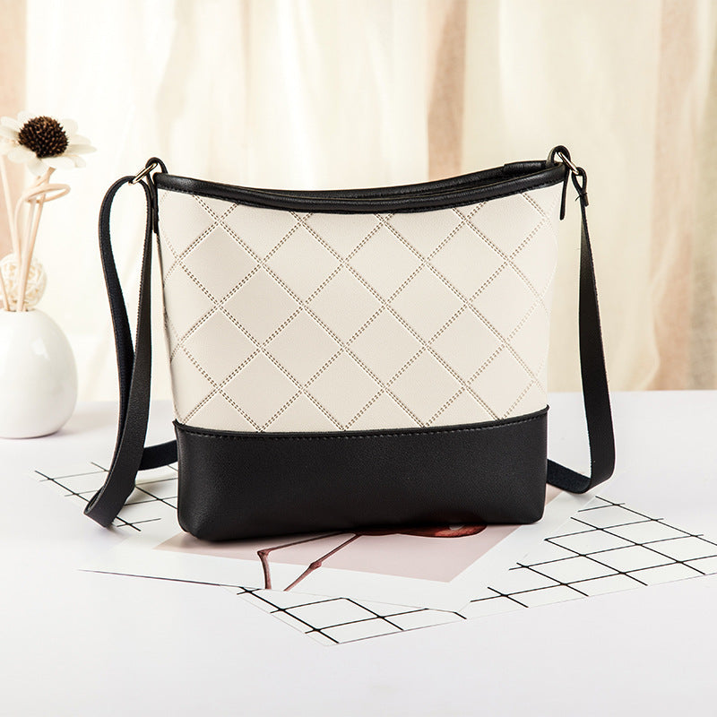 Embossed Diamond Plaid Retro Bucket Bag