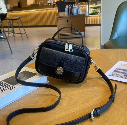 Retro Vegetable Tanned Leather Messenger Bag